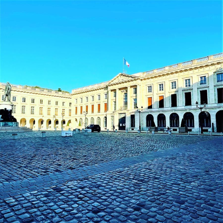 Augustins Appartement T2 Lumineux Proche Cathedrale 兰斯 外观 照片